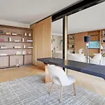 2Br St Honore Vandome