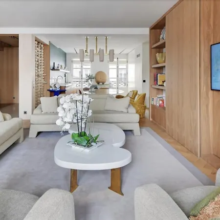 2br St Honore Vandome